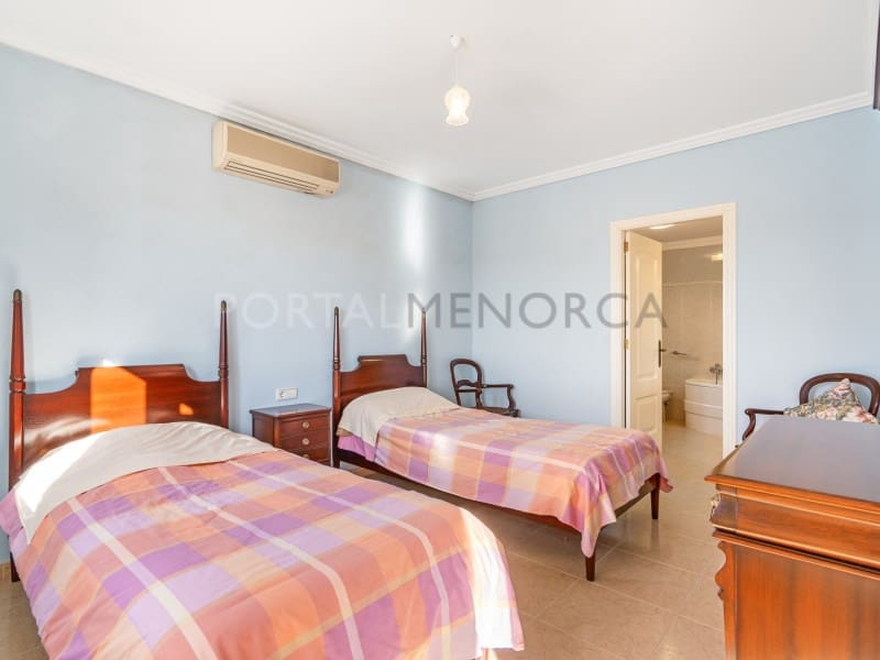 4 soveværelse Finca/Landehus til salg i La Argentina med swimmingpool garage - € 875.000 (Ref: 9001203)