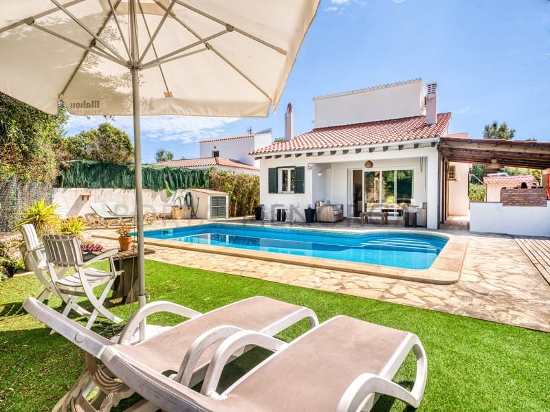 3 soverom Villa til salgs i San Luis / Sant Lluis med svømmebasseng garasje - € 570 000 (Ref: 9021133)