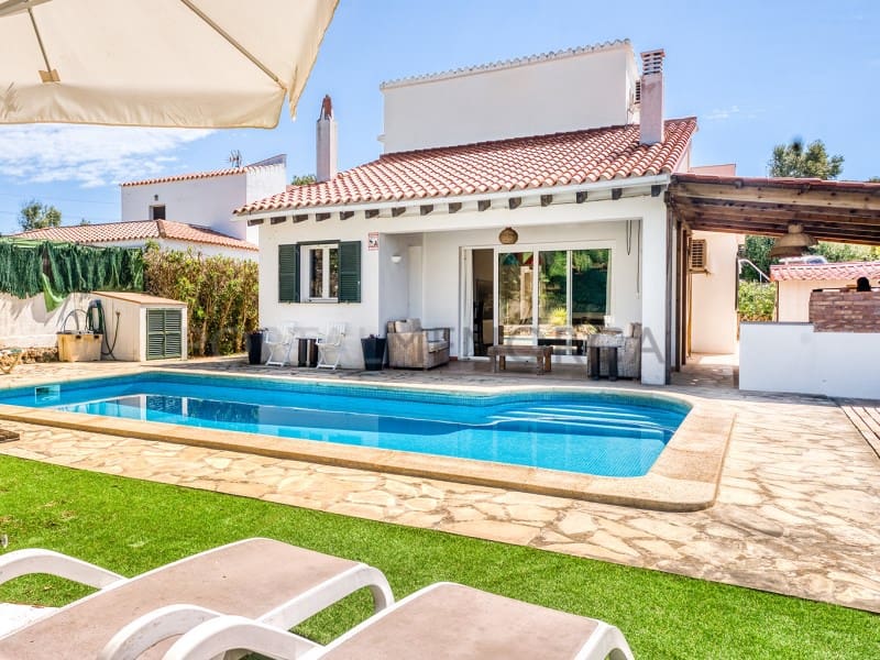 3 soverom Villa til salgs i San Luis / Sant Lluis med svømmebasseng garasje - € 570 000 (Ref: 9021133)