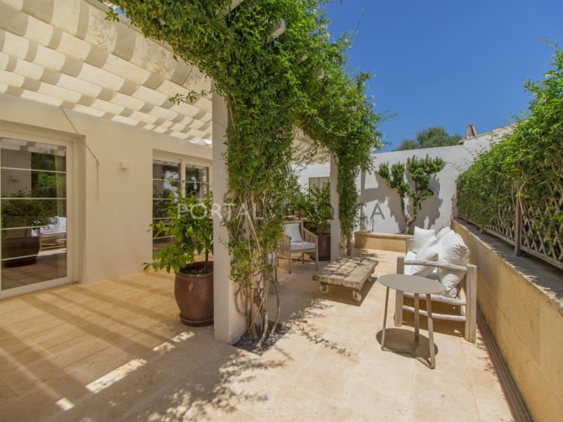 4 makuuhuone Maalaistalo myytävänä paikassa San Luis / Sant Lluis mukana uima-altaan 
autotalli - 3 300 000 € (Ref: 9049186)