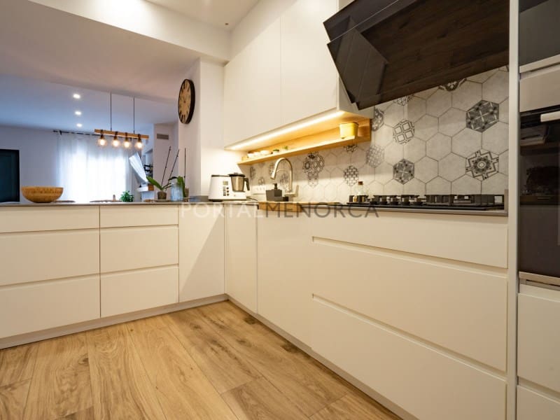 3 soveværelse Byhus til salg i Mahon / Mao - € 460.000 (Ref: 9106930)