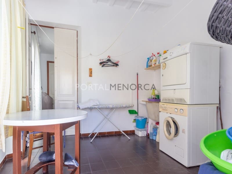 6 soveværelse Byhus til salg i Mahon / Mao med garage - € 480.000 (Ref: 9110677)