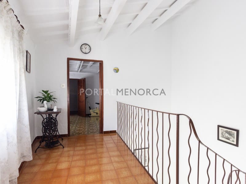 6 soveværelse Byhus til salg i Mahon / Mao med garage - € 480.000 (Ref: 9110677)