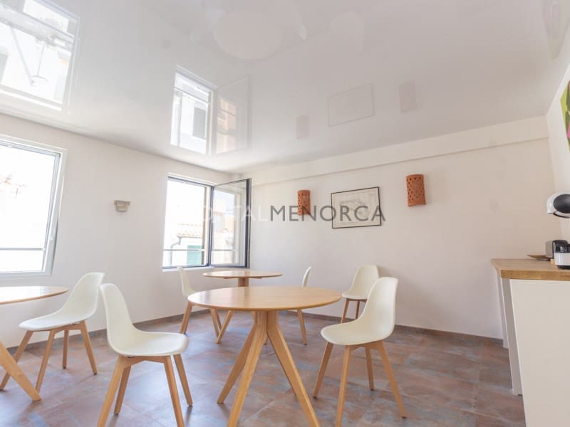 4 soveværelse Byhus til salg i Mahon / Mao - € 1.375.000 (Ref: 9114434)