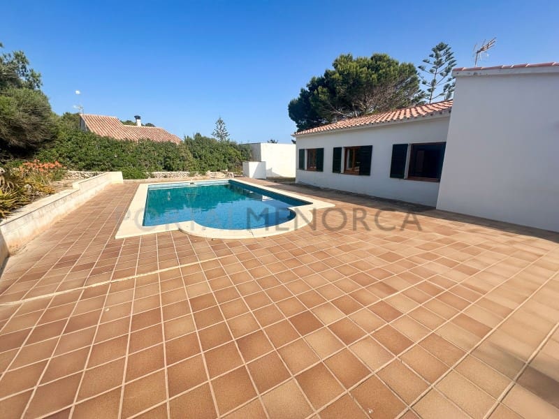 3 soverom Villa til salgs i Mahon / Mao med svømmebasseng garasje - € 590 000 (Ref: 9125448)