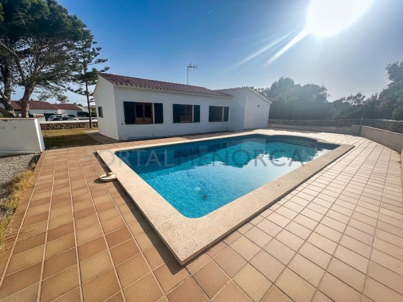 3 soverom Villa til salgs i Mahon / Mao med svømmebasseng garasje - € 590 000 (Ref: 9125448)