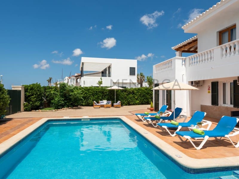 4 soverom Villa til salgs i Cala Blanca med svømmebasseng - € 1 260 000 (Ref: 9206871)