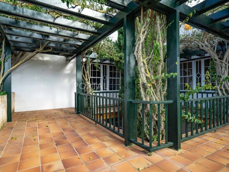 4 soveværelse Finca/Landehus til salg i Torret med swimmingpool garage - € 2.395.000 (Ref: 9257632)