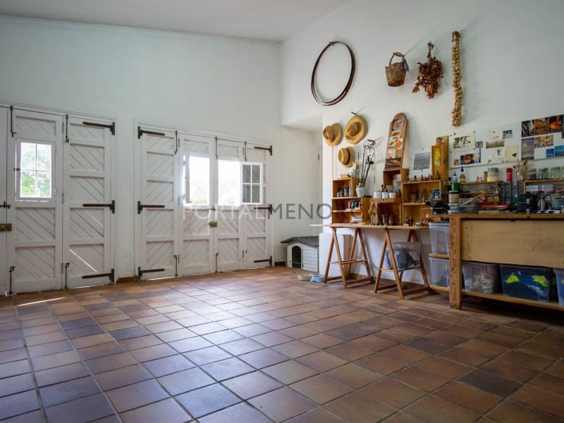 4 soveværelse Finca/Landehus til salg i Torret med swimmingpool garage - € 2.395.000 (Ref: 9257632)