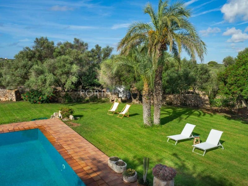 4 soveværelse Finca/Landehus til salg i Torret med swimmingpool garage - € 2.395.000 (Ref: 9257632)