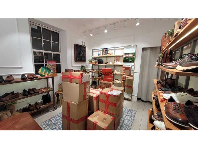 Kommersiell til salgs i Mahon / Mao - € 545 000 (Ref: 9326714)