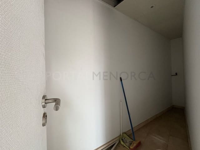 Kaupallinen myytävänä paikassa Mahón / Maó - 145 000 € (Ref: 9341329)