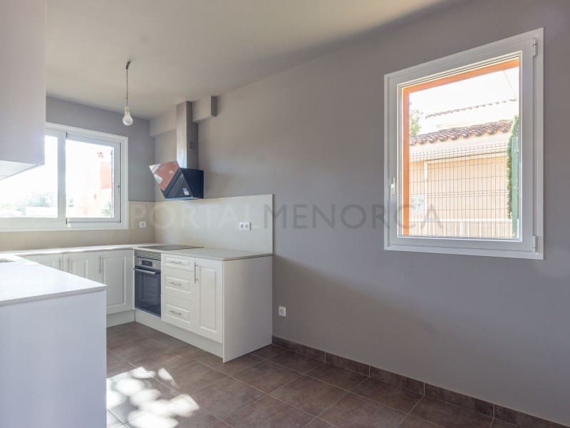 4 sypialnia Willa na sprzedaż w Mahon / Mao z garażem - 595 000 € (Ref: 9362933)