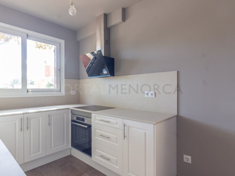 4 sypialnia Willa na sprzedaż w Mahon / Mao z garażem - 595 000 € (Ref: 9362933)