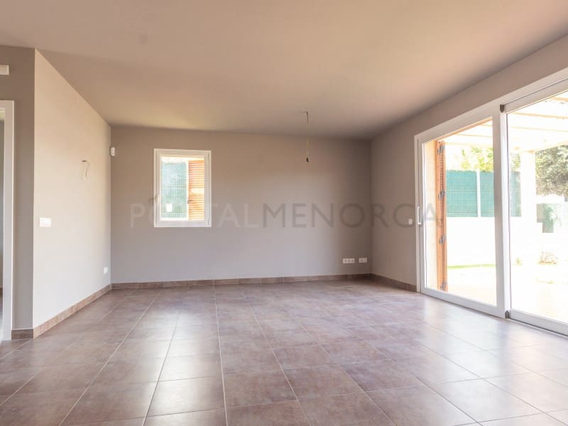 4 sypialnia Willa na sprzedaż w Mahon / Mao z garażem - 595 000 € (Ref: 9362933)