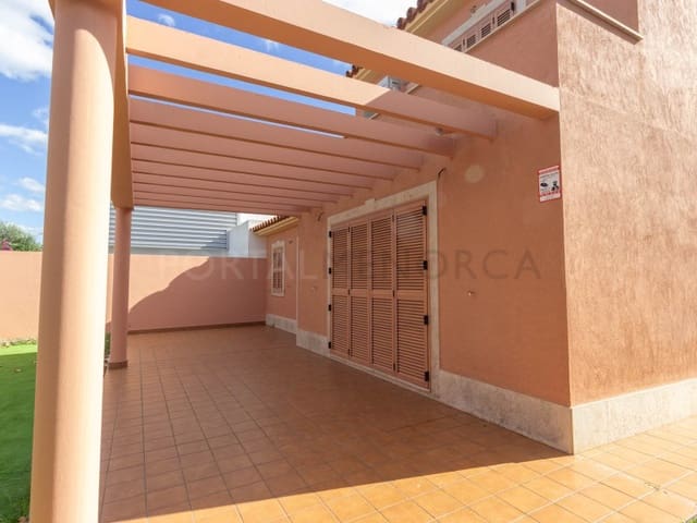 4 soveværelse Villa til salg i Mahón / Maó med garage - € 595.000 (Ref: 9362933)