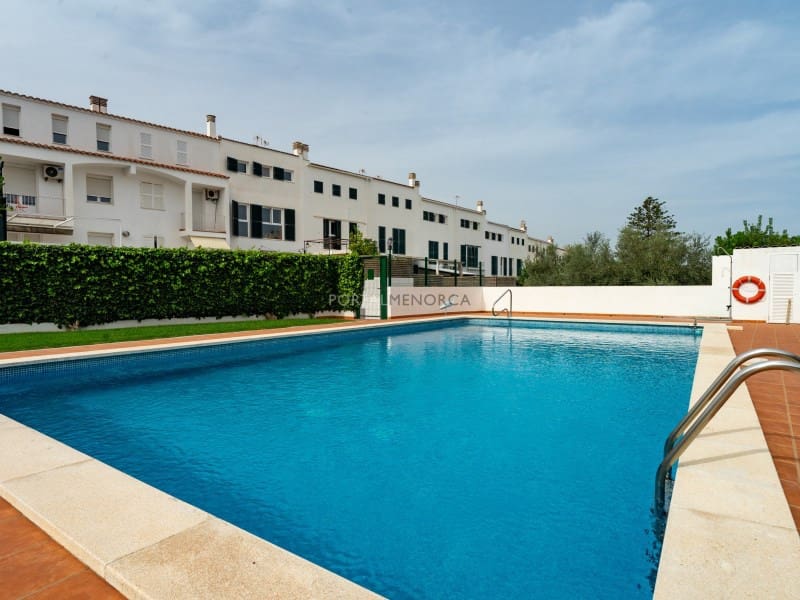 4 soveværelse Byhus til salg i Mahon / Mao - € 685.000 (Ref: 9369001)