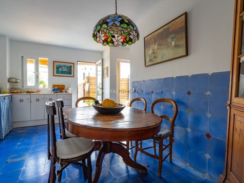 4 soveværelse Byhus til salg i Mahon / Mao - € 685.000 (Ref: 9369001)