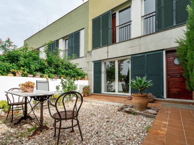 4 soveværelse Byhus til salg i Mahón / Maó - € 685.000 (Ref: 9369001)