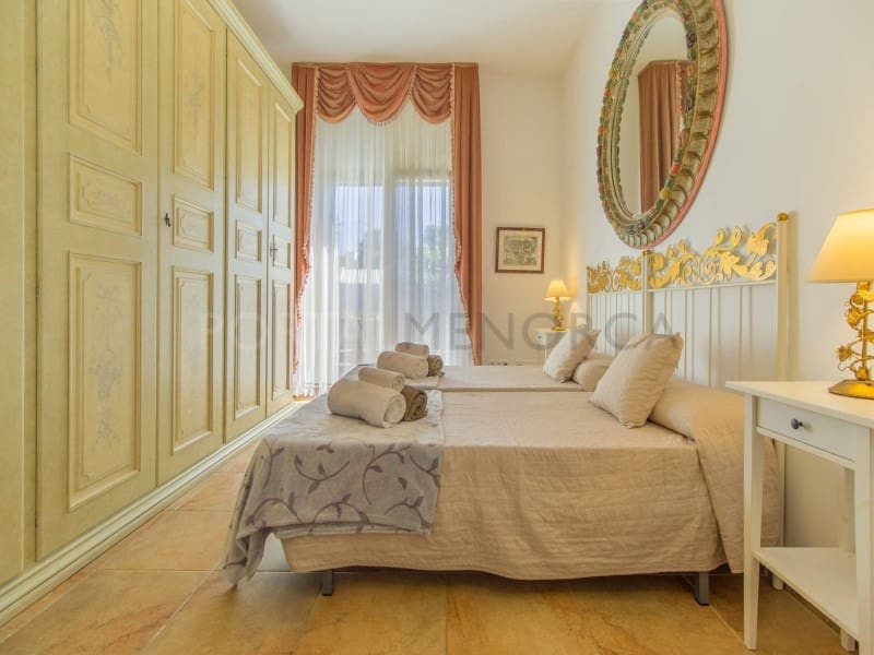 4 soverom Villa til salgs i Binibeca med svømmebasseng garasje - € 1 850 000 (Ref: 9375428)