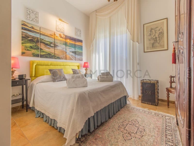 4 soverom Villa til salgs i Binibeca med svømmebasseng garasje - € 1 850 000 (Ref: 9375428)