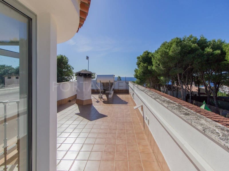 4 soverom Villa til salgs i Binibeca med svømmebasseng garasje - € 1 850 000 (Ref: 9375428)