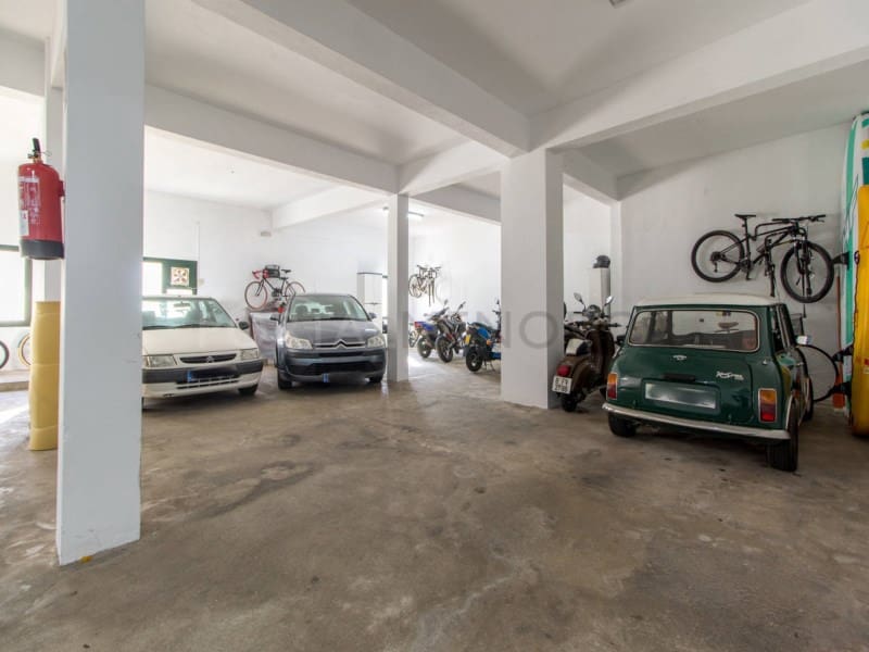 Garage til salg i San Luis / Sant Lluis - € 256.000 (Ref: 9400804)