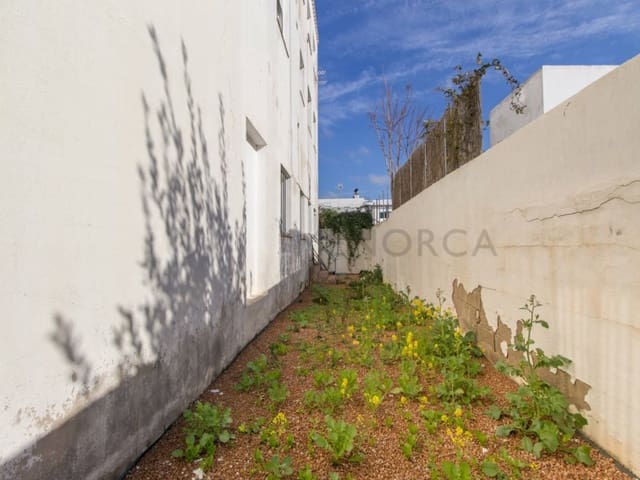 Garasje til salgs i San Luis / Sant Lluís - € 256 000 (Ref: 9400804)