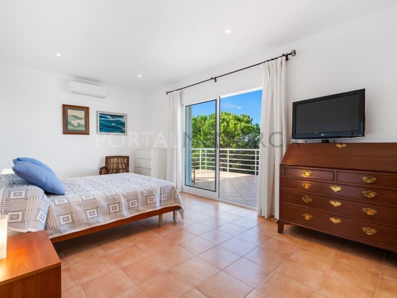 4 bedroom Villa for sale in Son Blanc with pool garage - € 1,300,000 (Ref: 9431000)