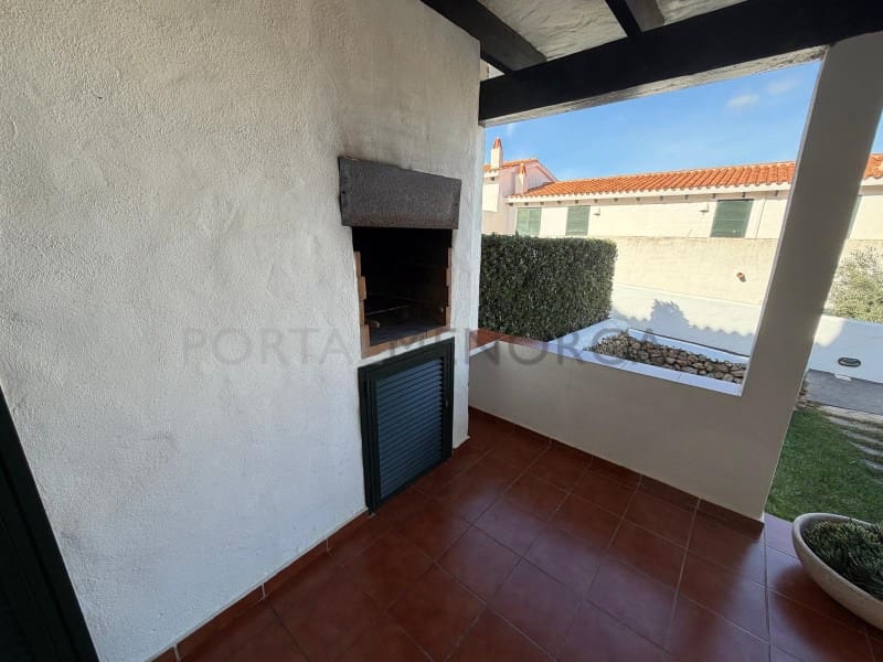 3 makuuhuone Huvila myytävänä paikassa Arenal d'en Castell - 385 000 € (Ref: 9462480)