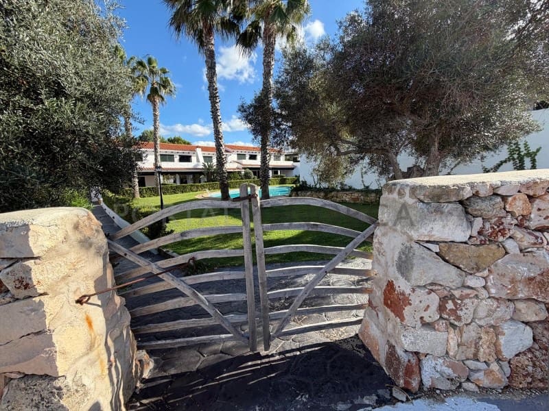 3 makuuhuone Huvila myytävänä paikassa Arenal d'en Castell - 385 000 € (Ref: 9462480)