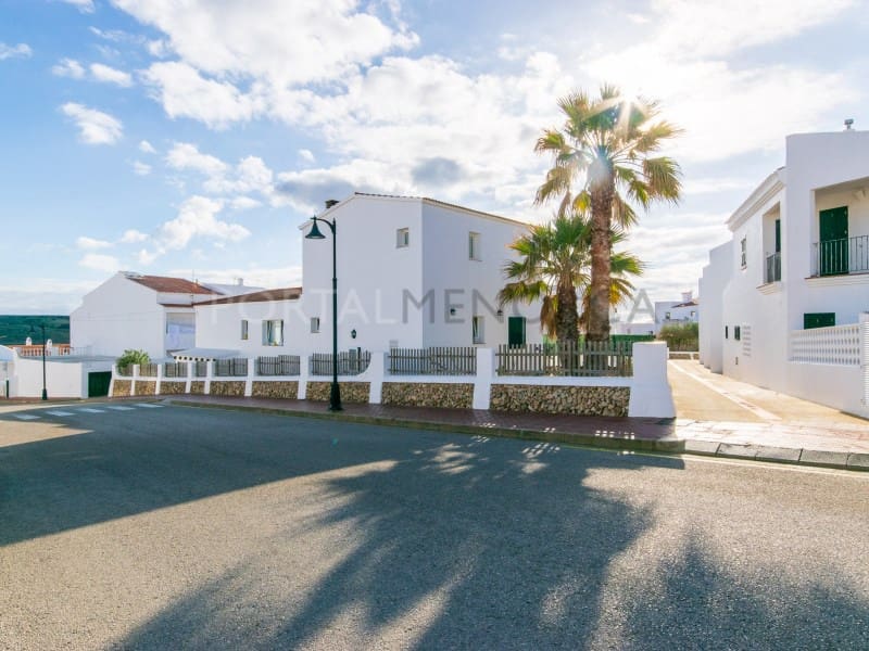 4 chambre Maison de Ville à vendre à Fornells avec garage - 1 125 000 € (Ref: 9462481)