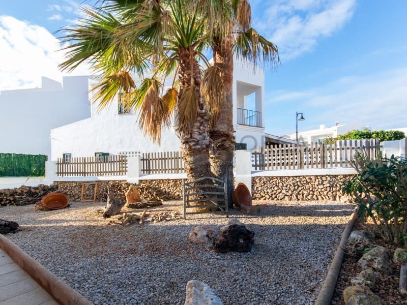 4 chambre Maison de Ville à vendre à Fornells avec garage - 1 125 000 € (Ref: 9462481)