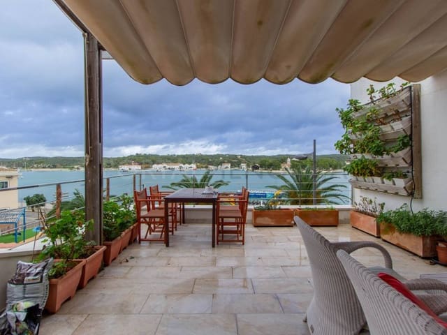 4 bedroom Townhouse for sale in Mahón / Maó - € 995,000 (Ref: 9466085)