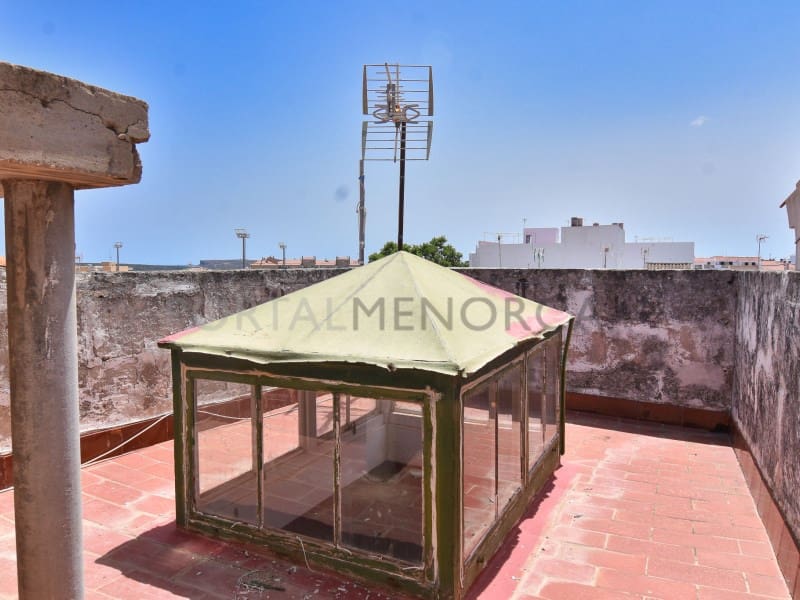 5 slaapkamer Huis te koop in Mahon / Mao - € 895.000 (Ref: 9470549)