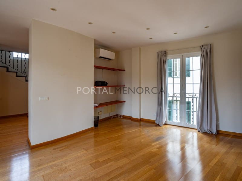 2 bedroom Flat for sale in Mahon / Mao - € 460,000 (Ref: 9502558)