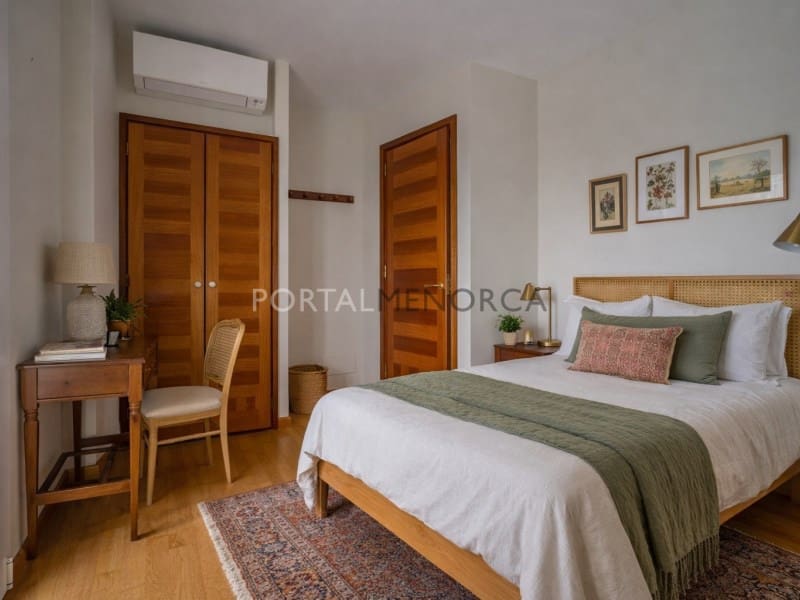 2 bedroom Flat for sale in Mahon / Mao - € 460,000 (Ref: 9502558)