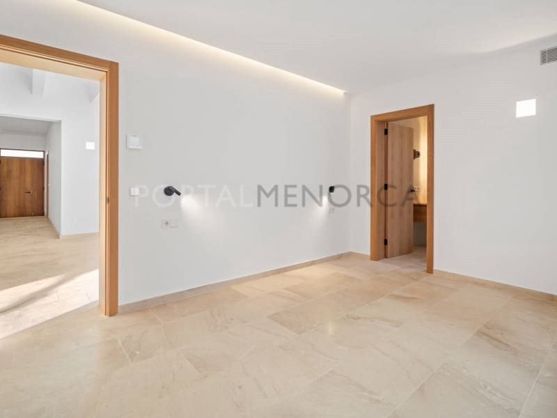 3 bedroom Townhouse for sale in Ciutadella de Menorca - € 775,000 (Ref: 9516283)