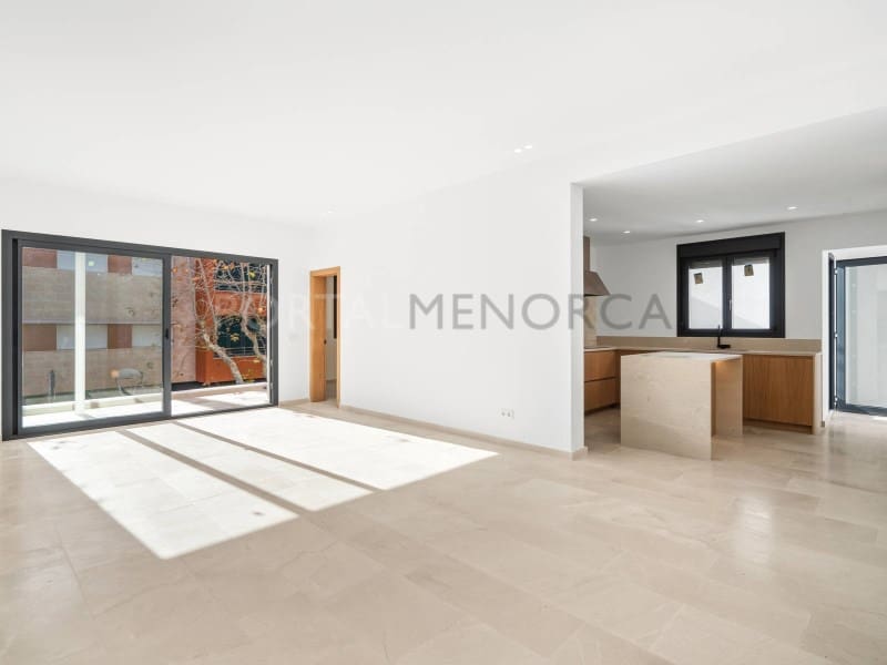 3 bedroom Townhouse for sale in Ciutadella de Menorca - € 825,000 (Ref: 9516284)