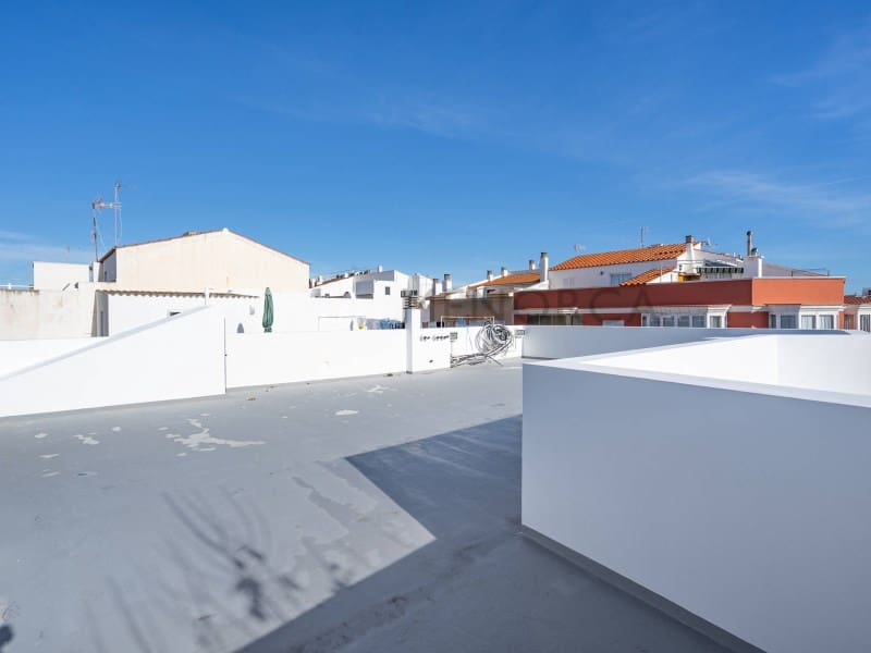 3 bedroom Townhouse for sale in Ciutadella de Menorca - € 825,000 (Ref: 9516284)