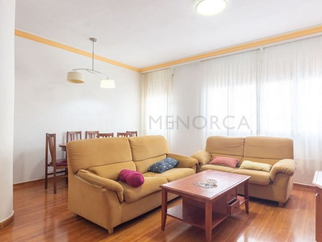 Piso de 2 habitaciones en Mahón / Maó en venta - 330.000 € (Ref: 9547919)
