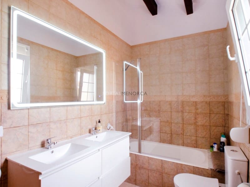 Chalet de 3 habitaciones en Ciutadella de Menorca en venta - 475.000 € (Ref: 9562032)