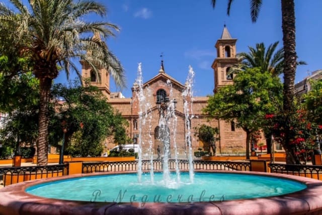 2 Zimmer Strandapartment zu verkaufen in Torrevieja - 134.900 € (Ref: 10002619)