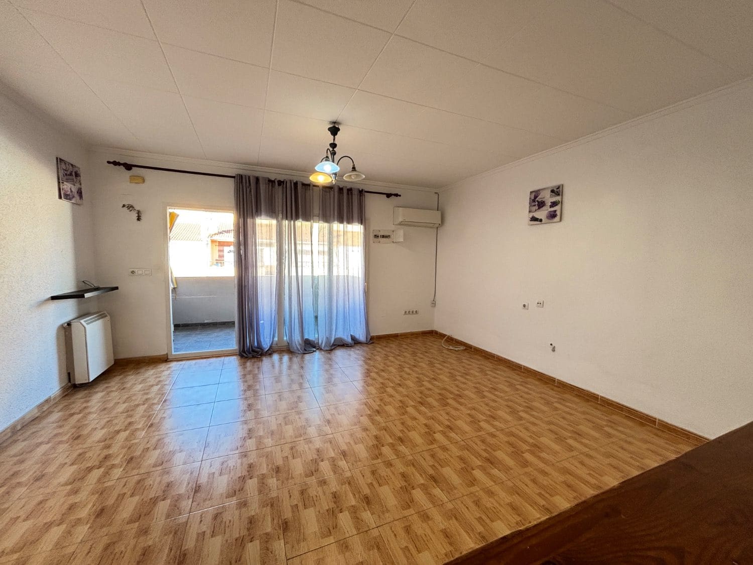 2 Zimmer Strandapartment zu verkaufen in Torrevieja - 134.900 € (Ref: 10002619)