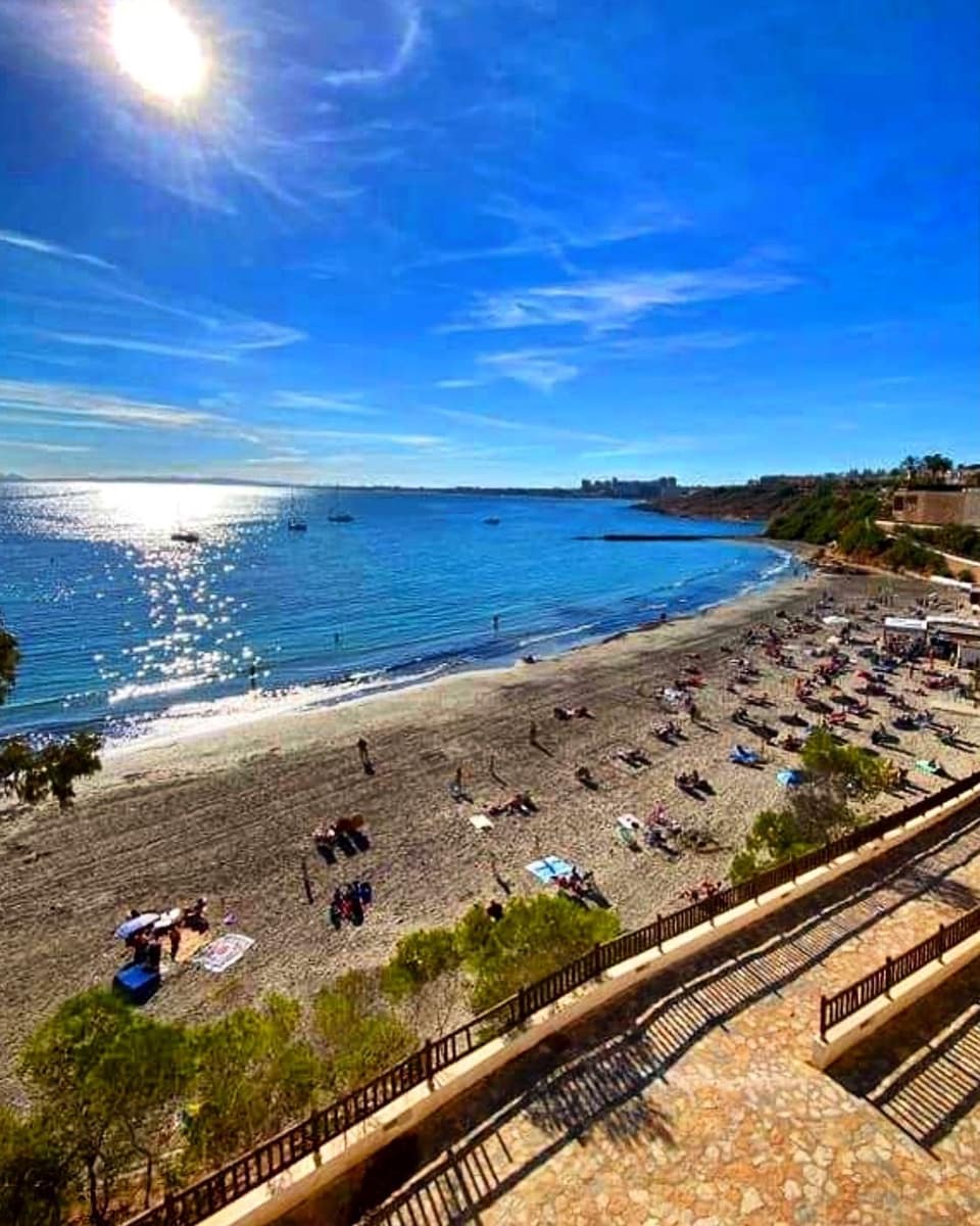 2 sovrum Strandlägenhet till salu i Orihuela med pool - 220 000 € (Ref: 10012874)