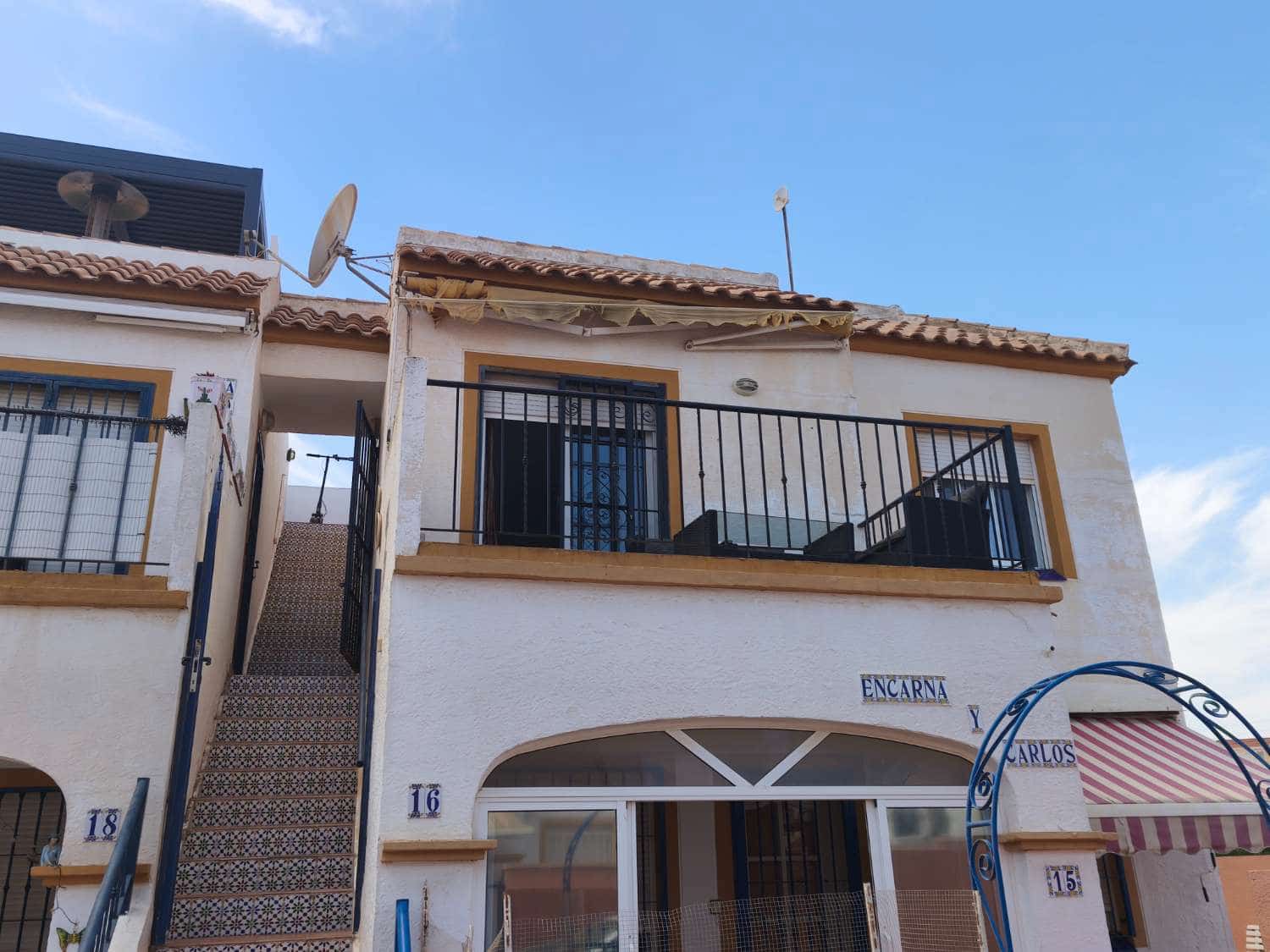 3 bedroom Beach Apartment for sale in Orihuela with pool - € 169,900 (Ref: 10022003)
