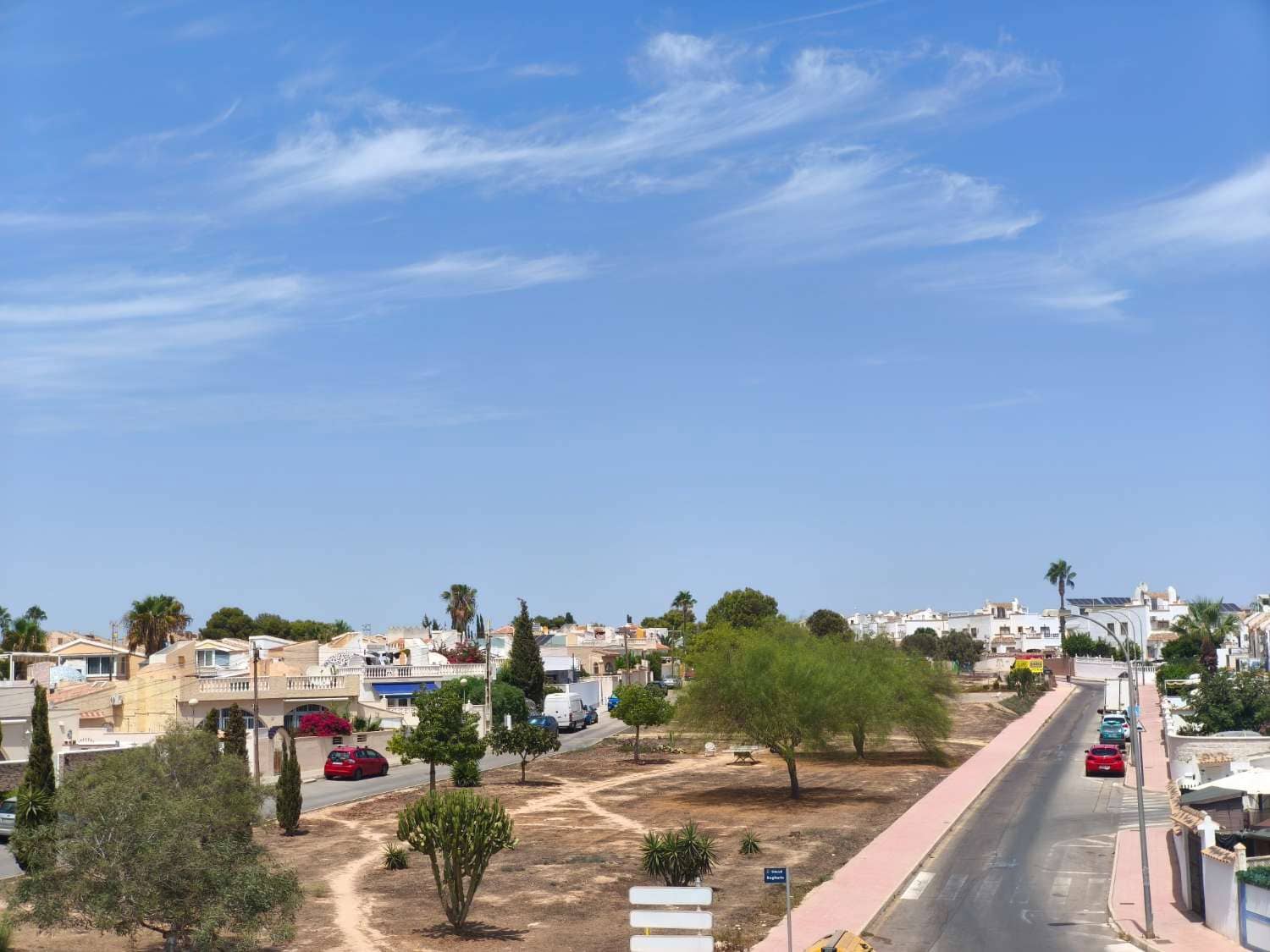 3 bedroom Beach Apartment for sale in Orihuela with pool - € 169,900 (Ref: 10022003)