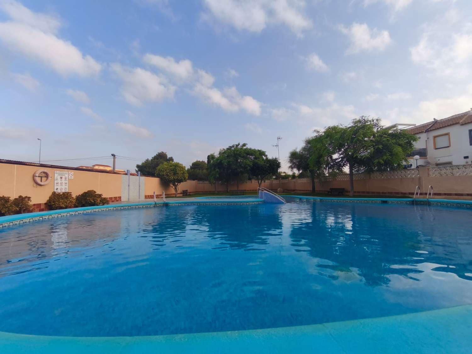 3 bedroom Beach Apartment for sale in Orihuela with pool - € 169,900 (Ref: 10022003)