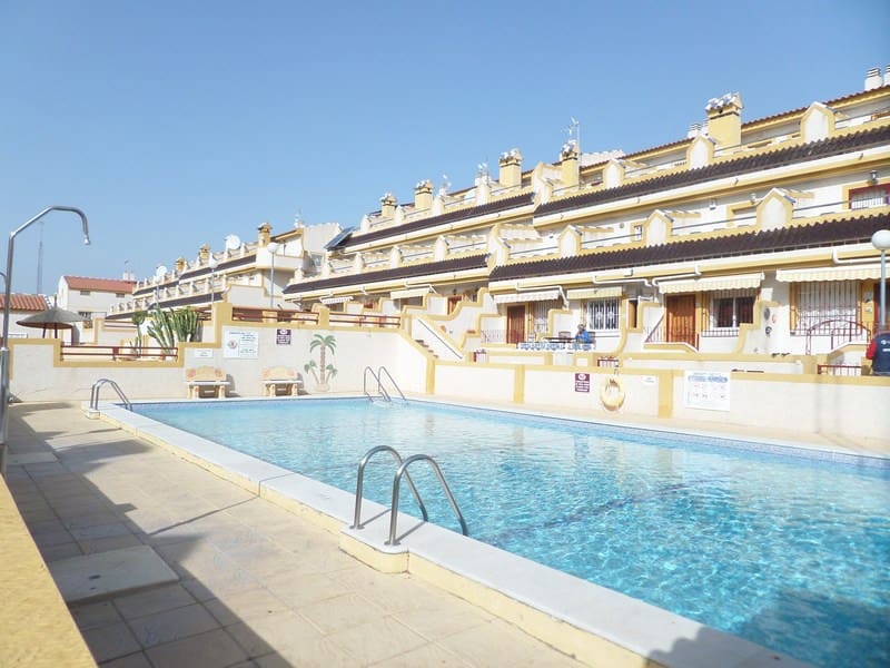 3 sovrum Semi-fristående Villa till salu i Orihuela med pool - 179 990 € (Ref: 10022005)