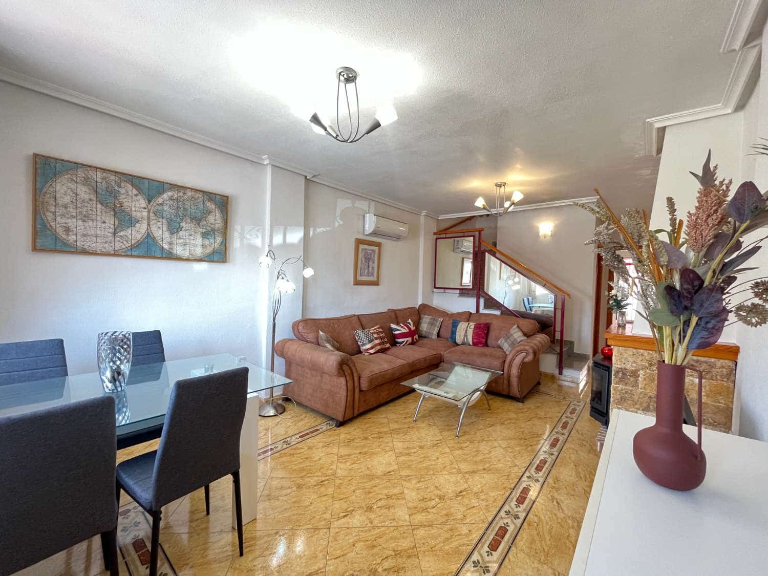 3 sovrum Semi-fristående Villa till salu i Orihuela med pool - 179 990 € (Ref: 10022005)